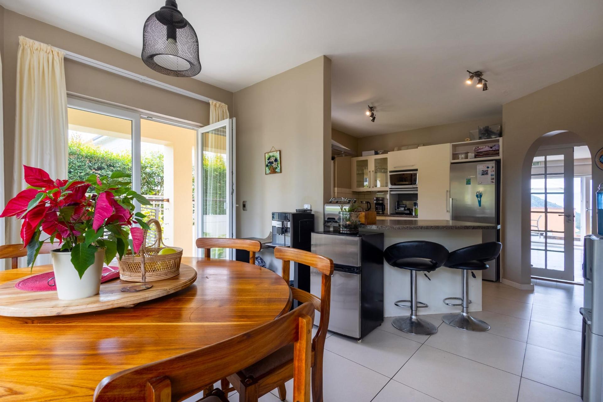 Sea-View Guesthouse in Upper Robberg — photograph 4