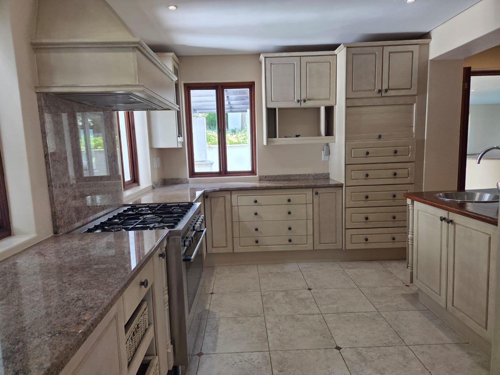 Refined Estate Living with Indoor Pool — photograph 4