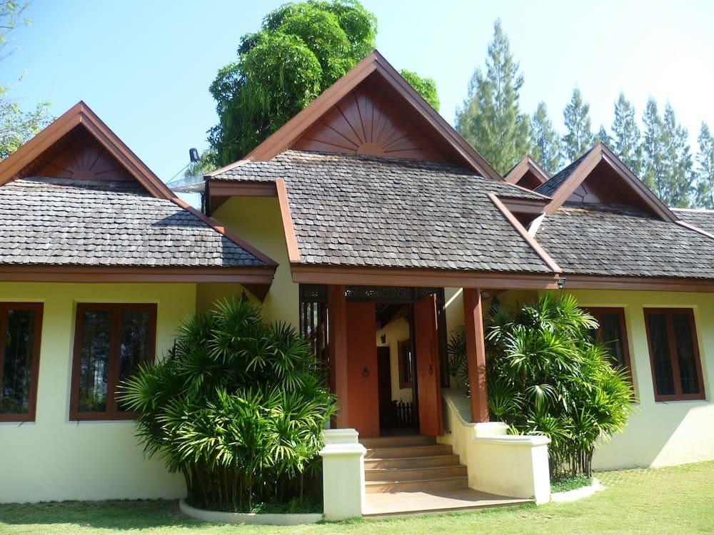 4-Bedroom House in Saraphi — photograph 5
