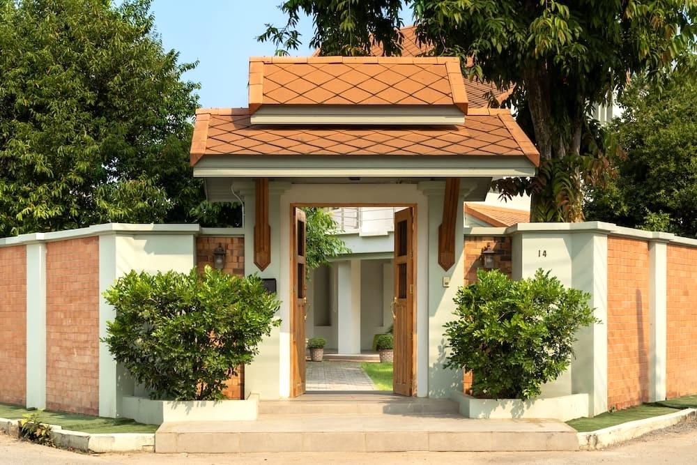 3-Bedroom House in Chiang Mai — photograph 2