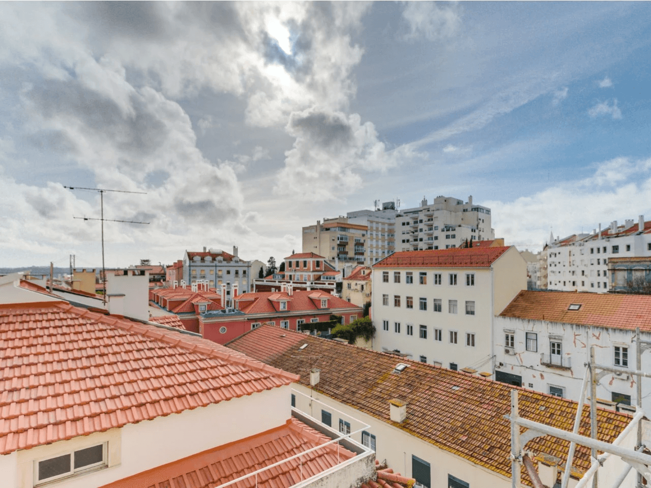 2-Bedroom Apartment in Estrela, Lisboa — photograph 4