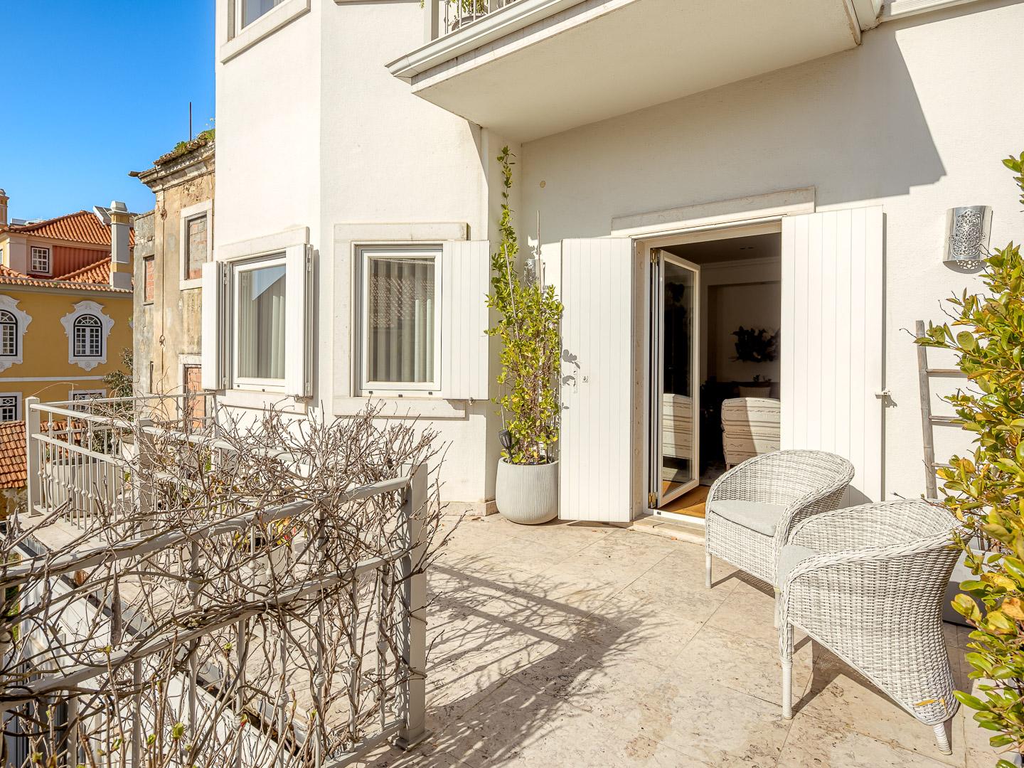 5-Bedroom House in Lapa, Lisboa — photograph 5