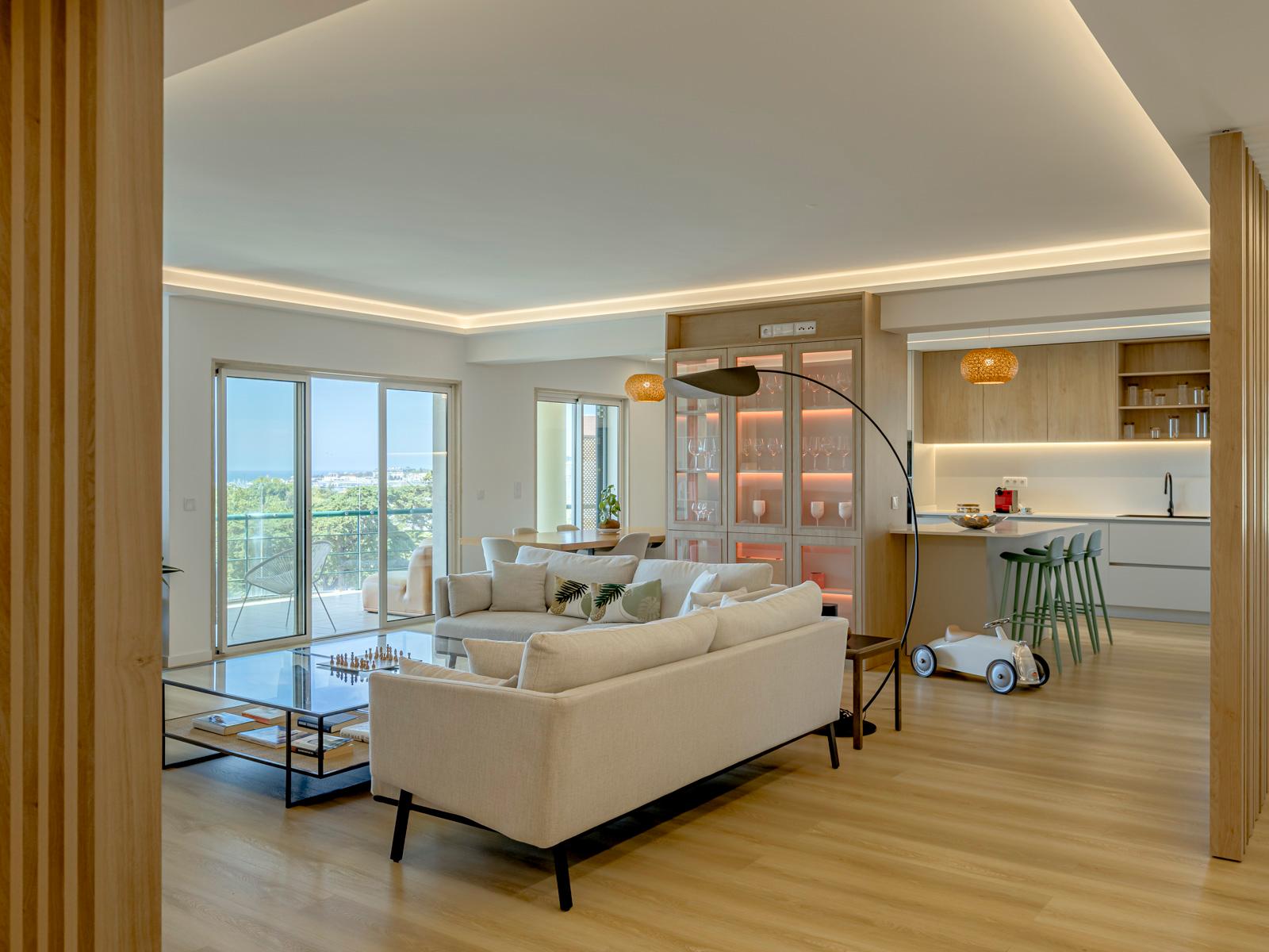 5-Bedroom Penthouse in Estoril, Cascais — photograph 2