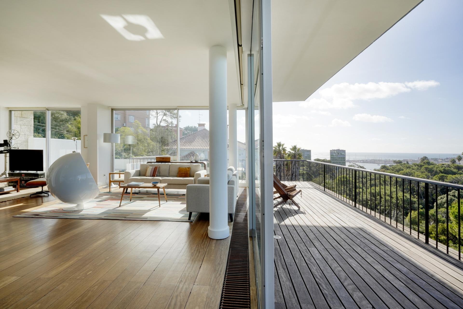 4-Bedroom House in Monte Estoril, Cascais — photograph 2