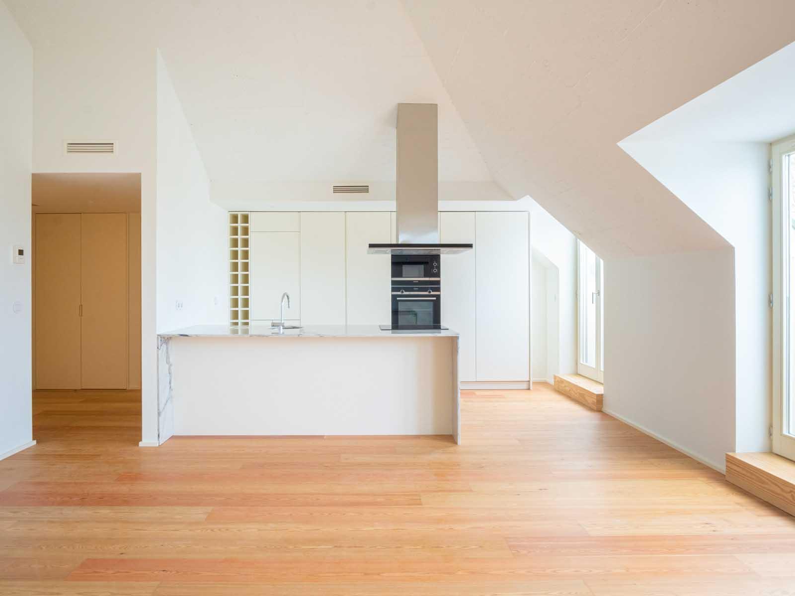 2-Bedroom Apartment in Matosinhos — photograph 4