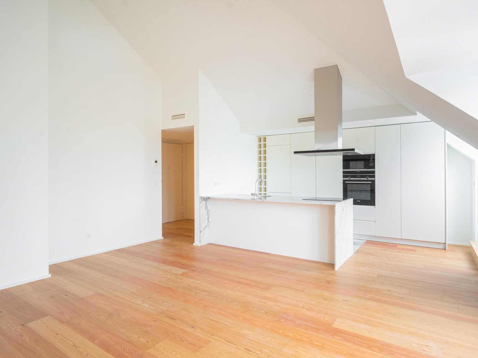 2-Bedroom Apartment in Matosinhos — photograph 5