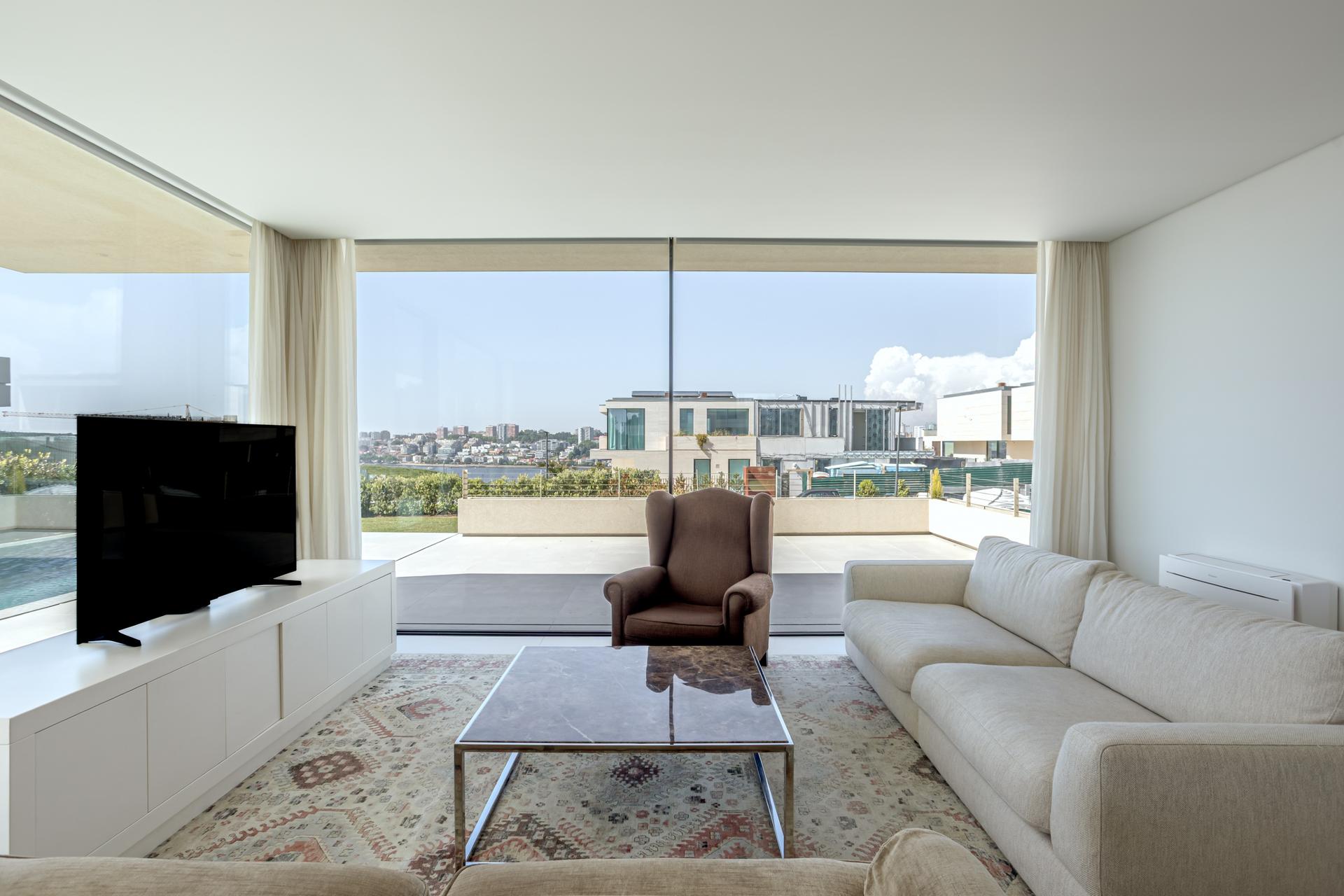 3-Bedroom House with Sea Views in Vila Nova de Gaia — photograph 5