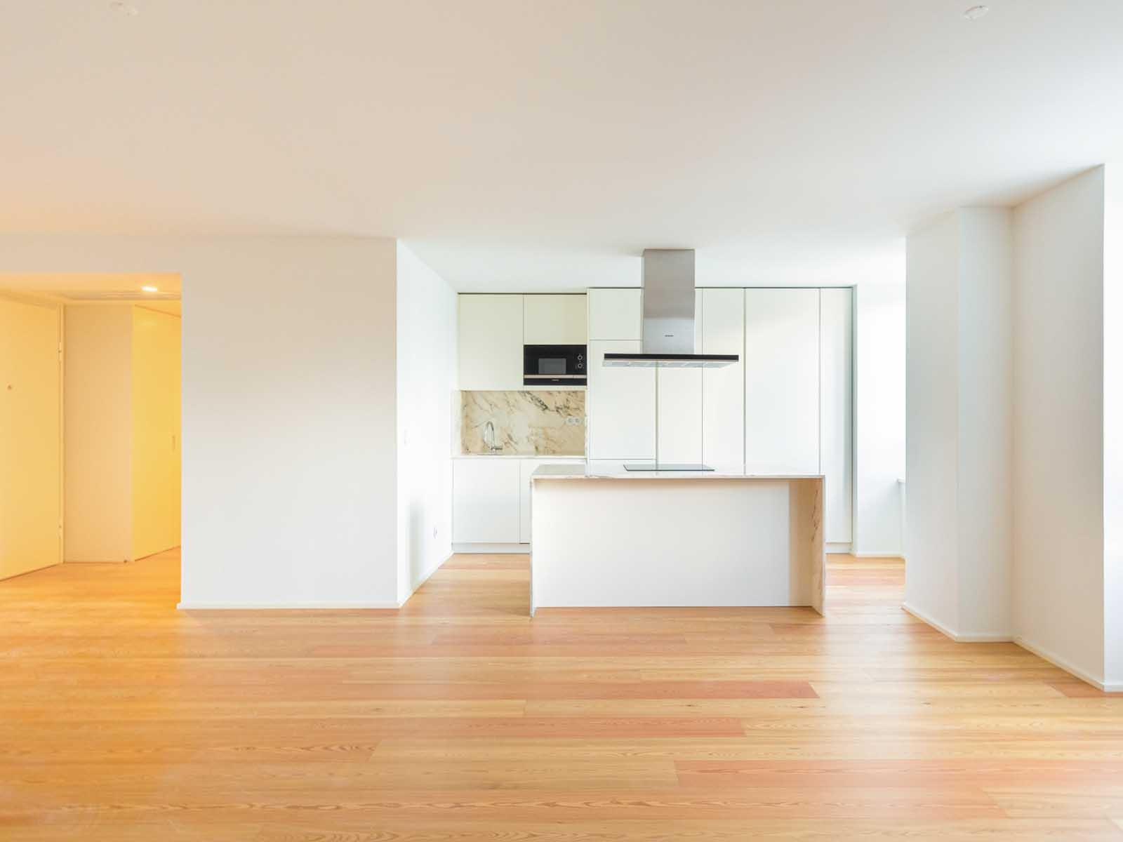 2-Bedroom Apartment in Matosinhos — photograph 5