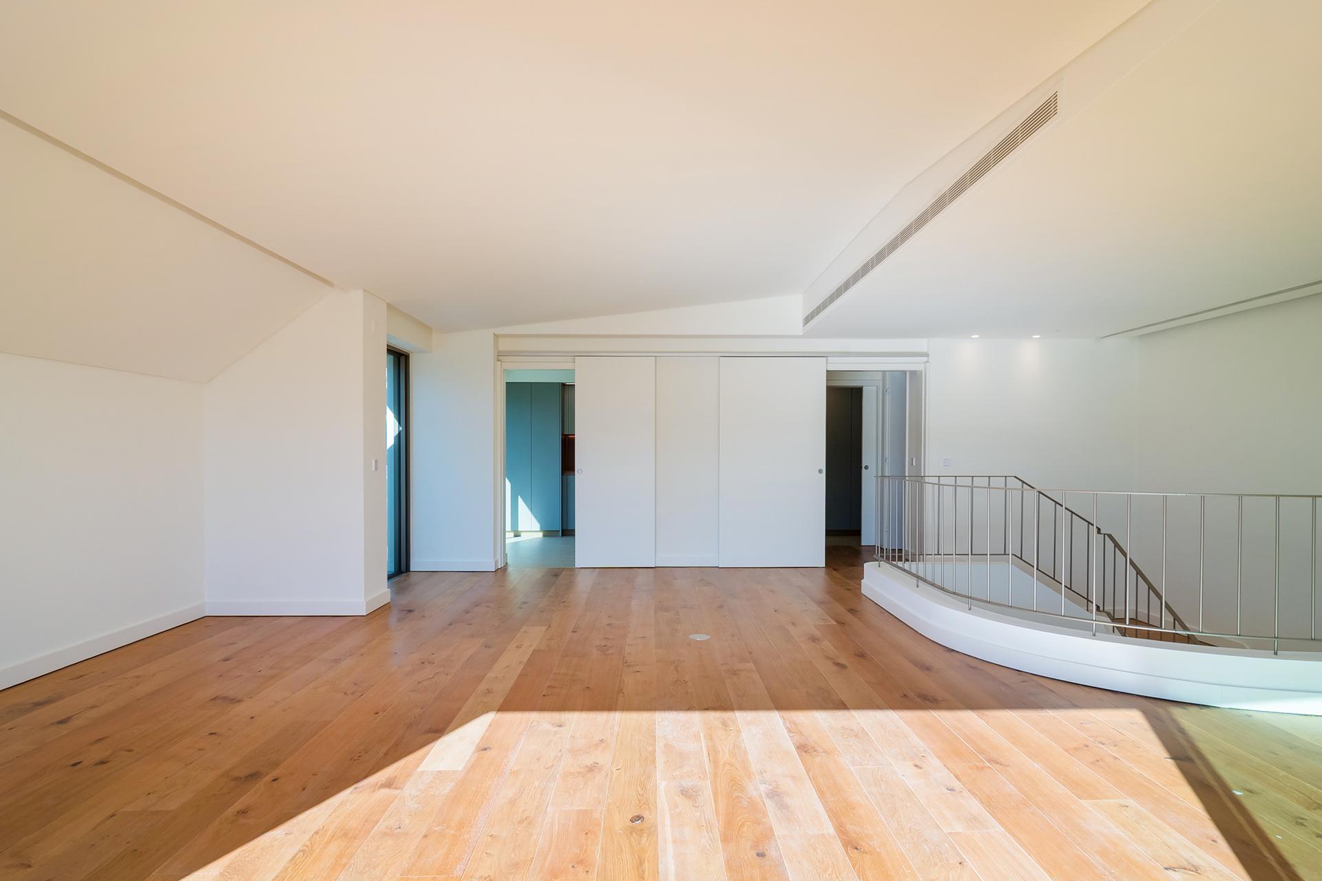 3-Bedroom Duplex in Cascais — photograph 3