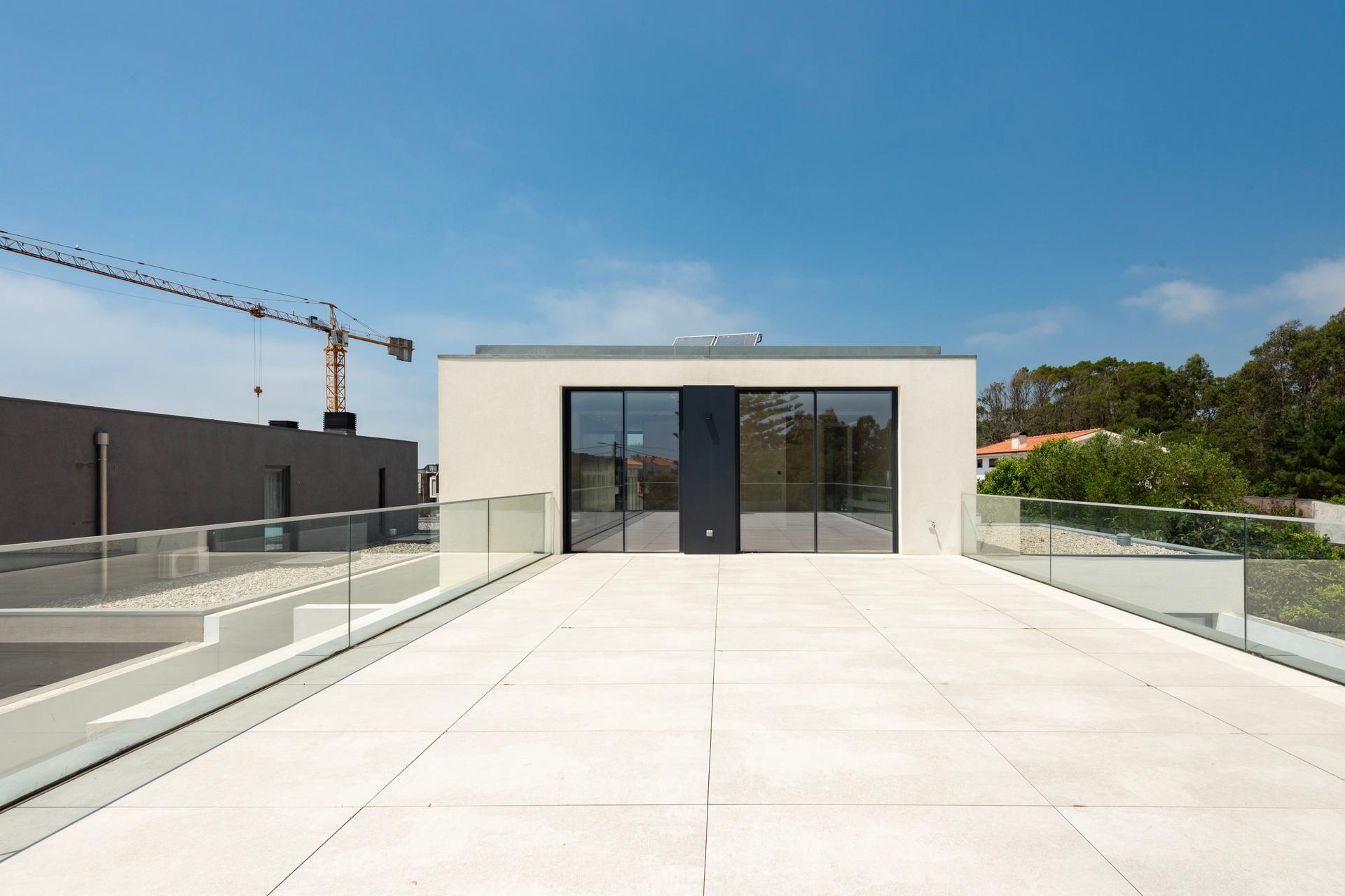 4-Bedroom House in Canidelo, Vila Nova de Gaia — photograph 4