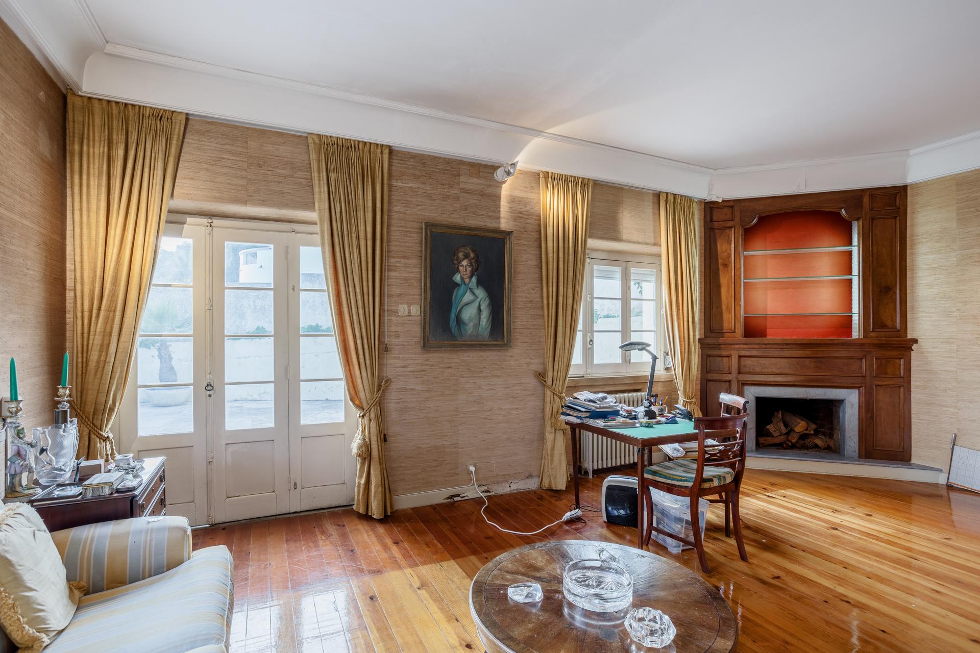 5-Bedroom House with Sea Views in Cascais — photograph 3