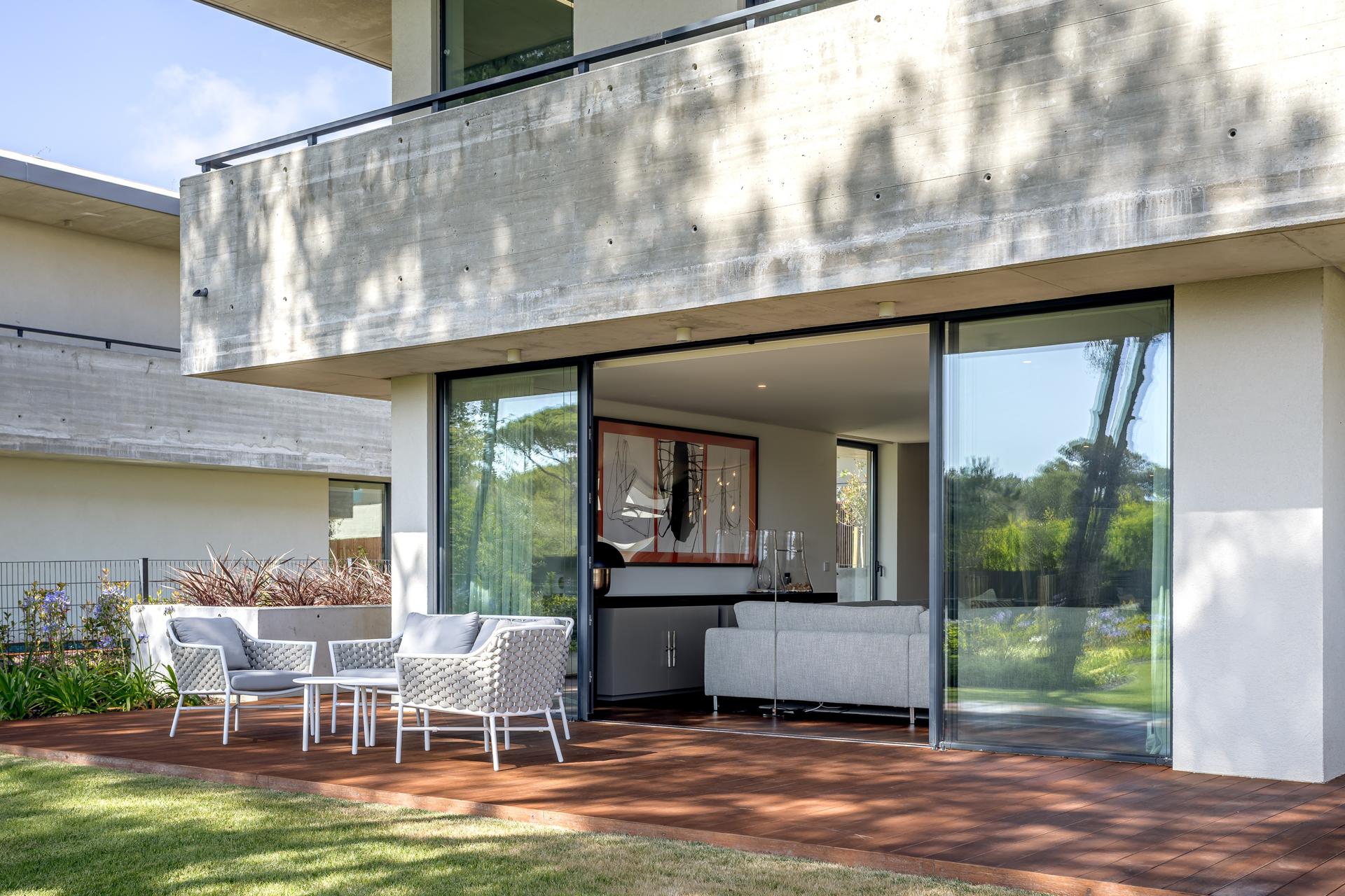 4-Bedroom House with Pool in Cascais — photograph 2