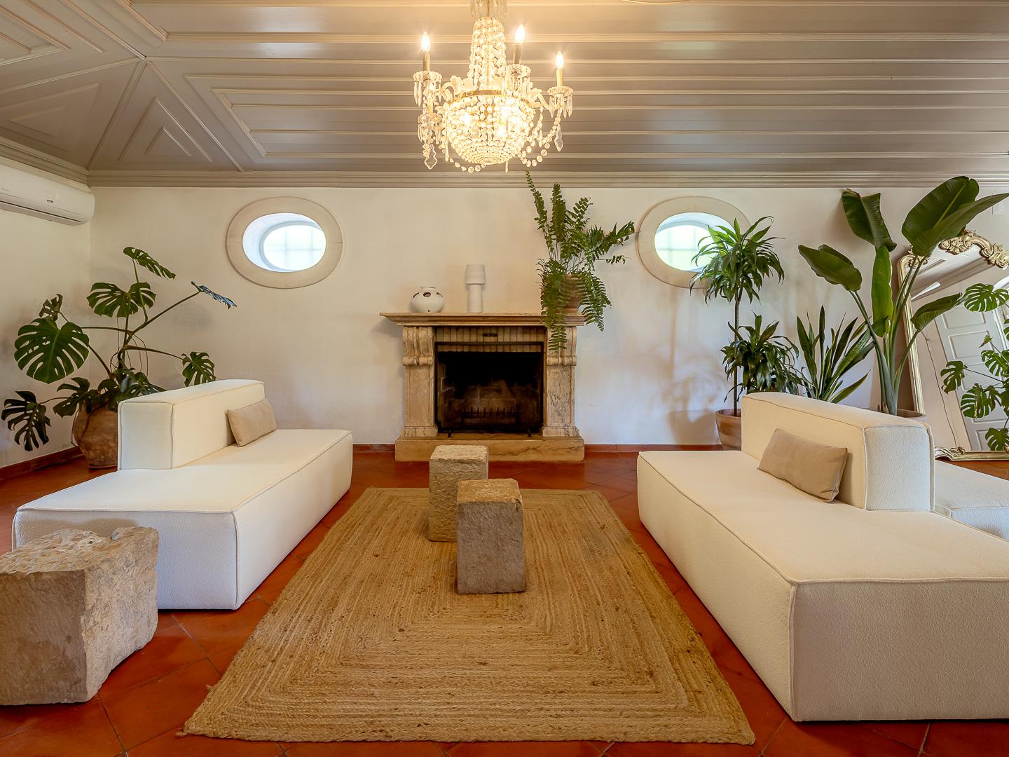 4-Bedroom House in Torres Vedras — photograph 4