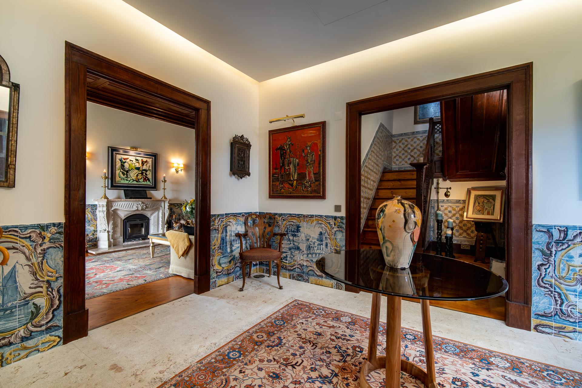 6-Bedroom House with Sea Views in Cascais — photograph 5