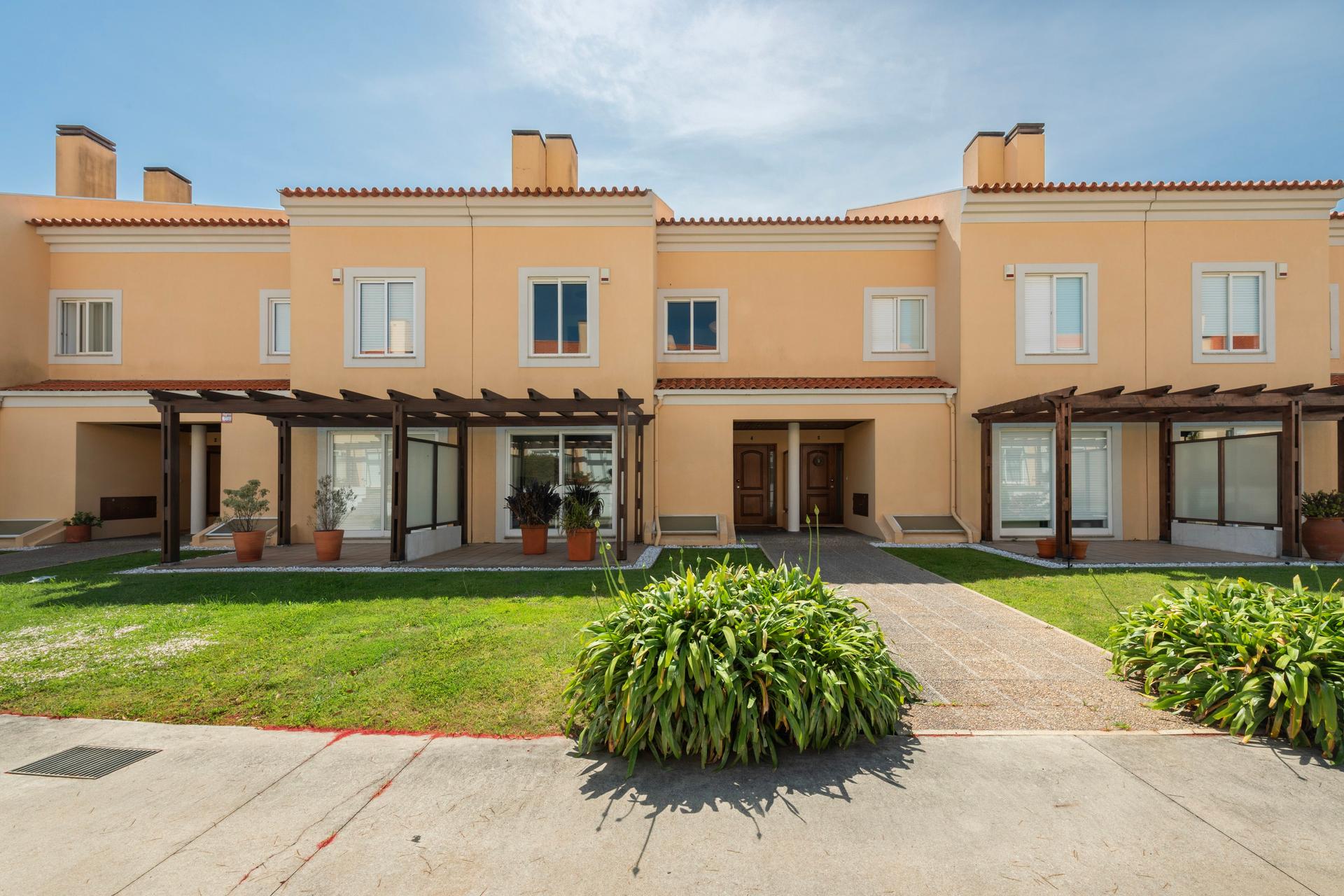 4-Bedroom House with Sea Views in Vila Nova de Gaia — photograph 2