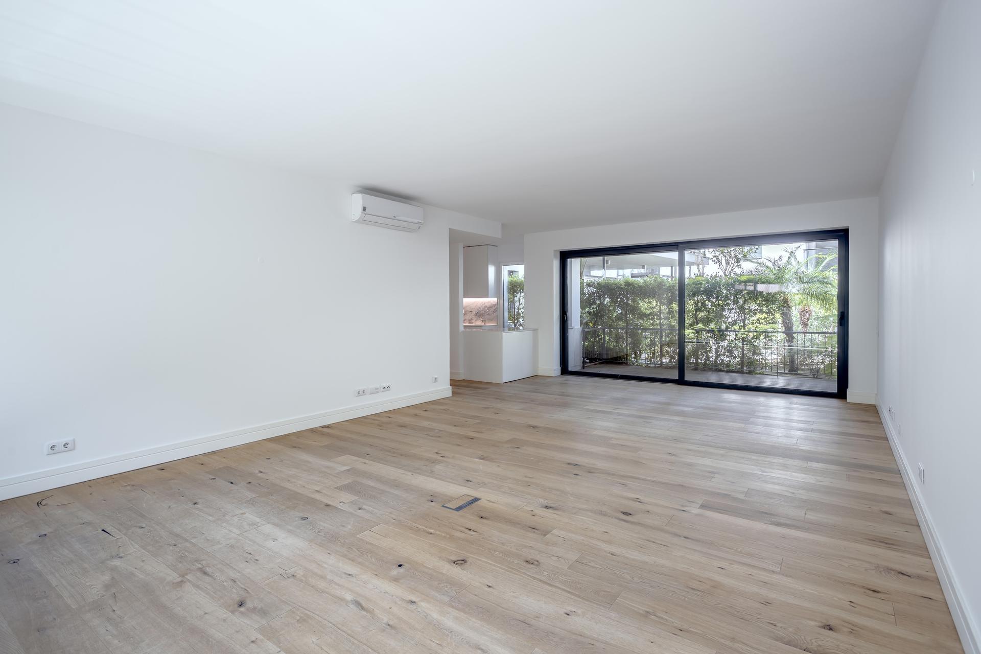 4-Bedroom Apartment with Garden in Cascais — photograph 4