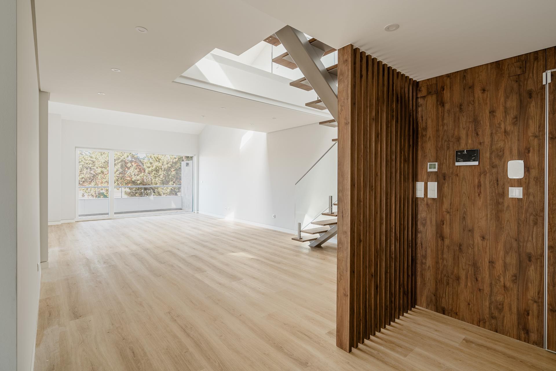 3-Bedroom Duplex in Carcavelos, Cascais — photograph 2