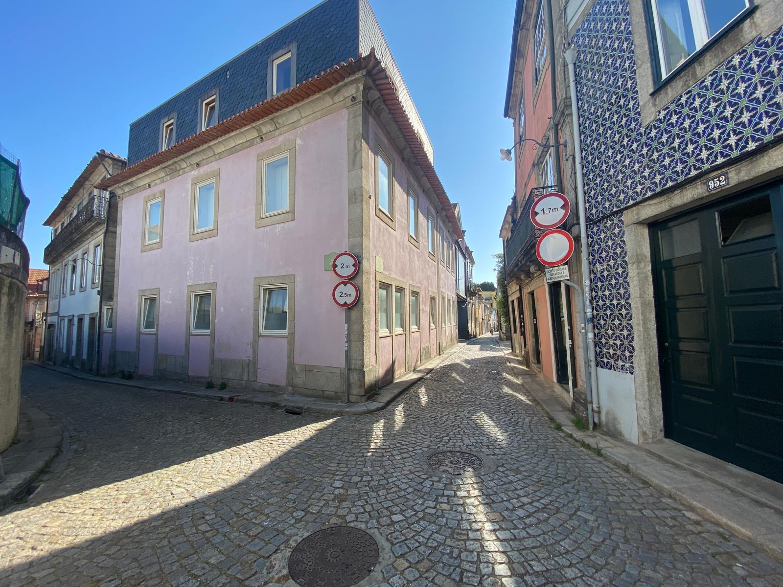 Building in Foz do Douro, Porto — photograph 5