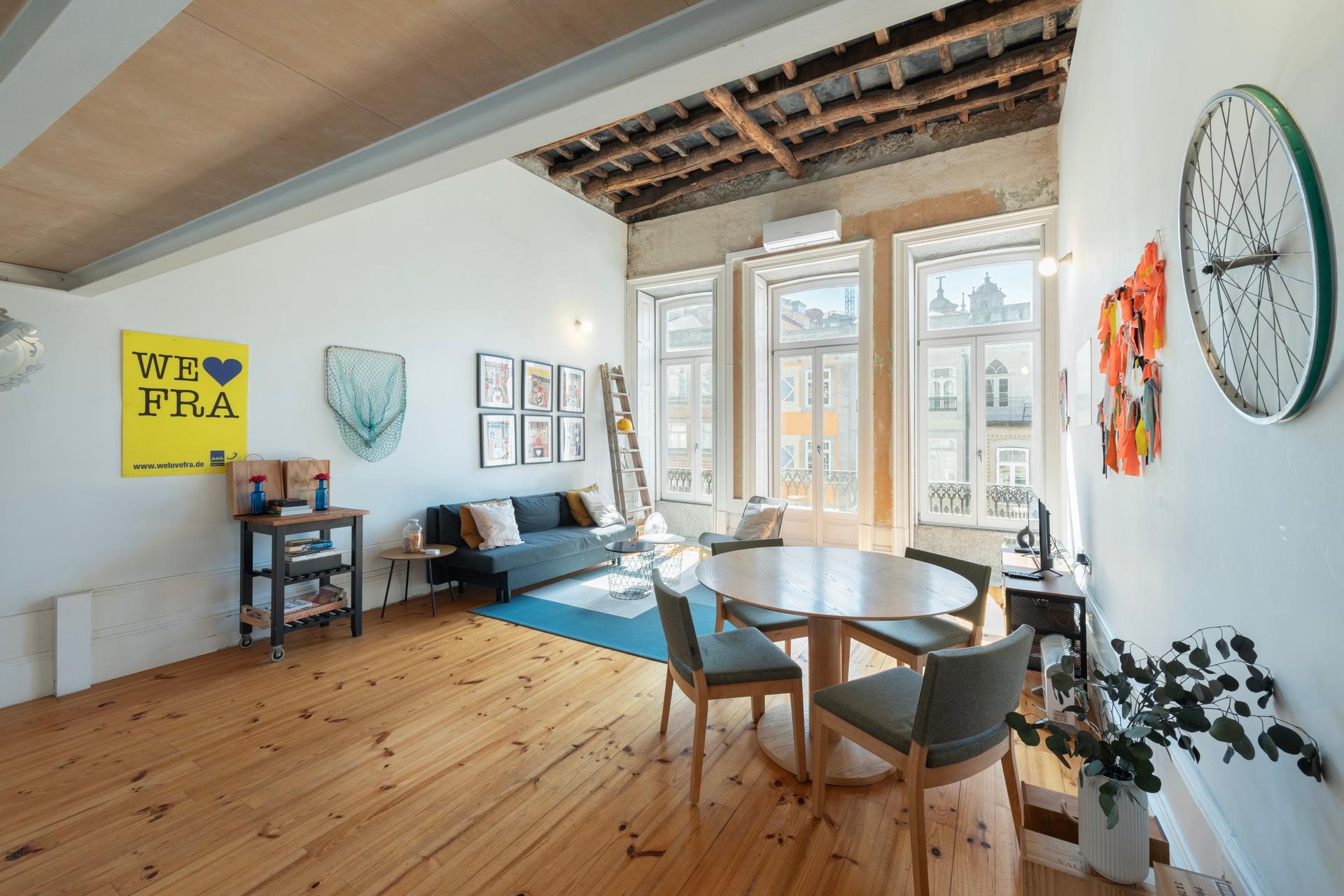 1-Bedroom Apartment in Porto — photograph 5