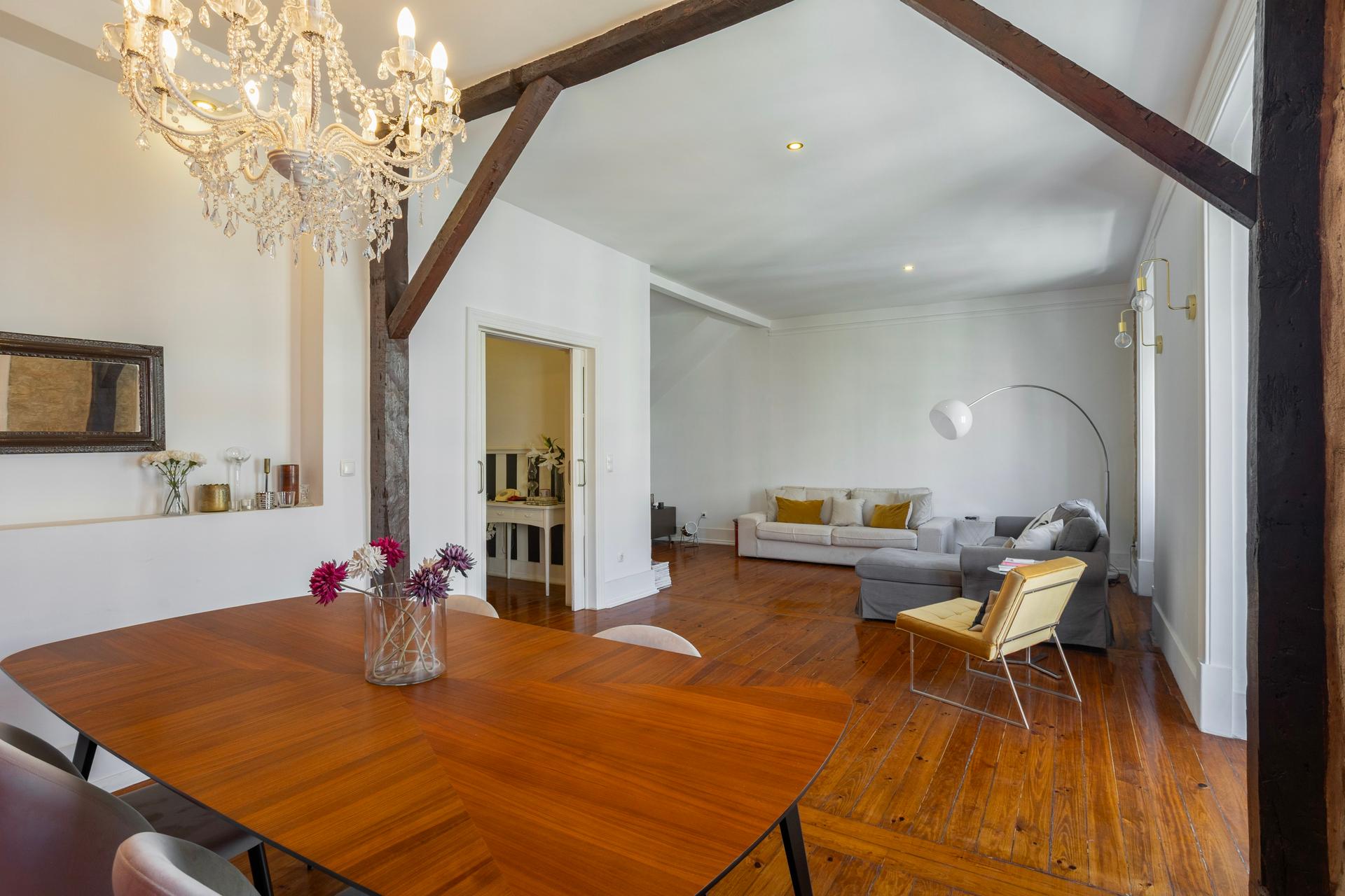 4-Bedroom Apartment in Lisboa — photograph 4