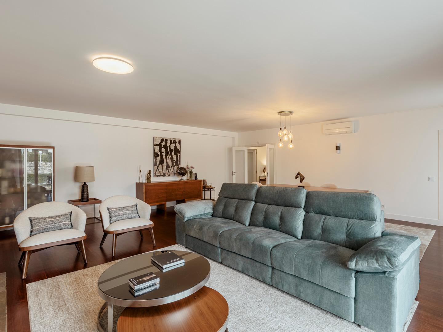5-Bedroom Duplex in Estoril, Cascais — photograph 4