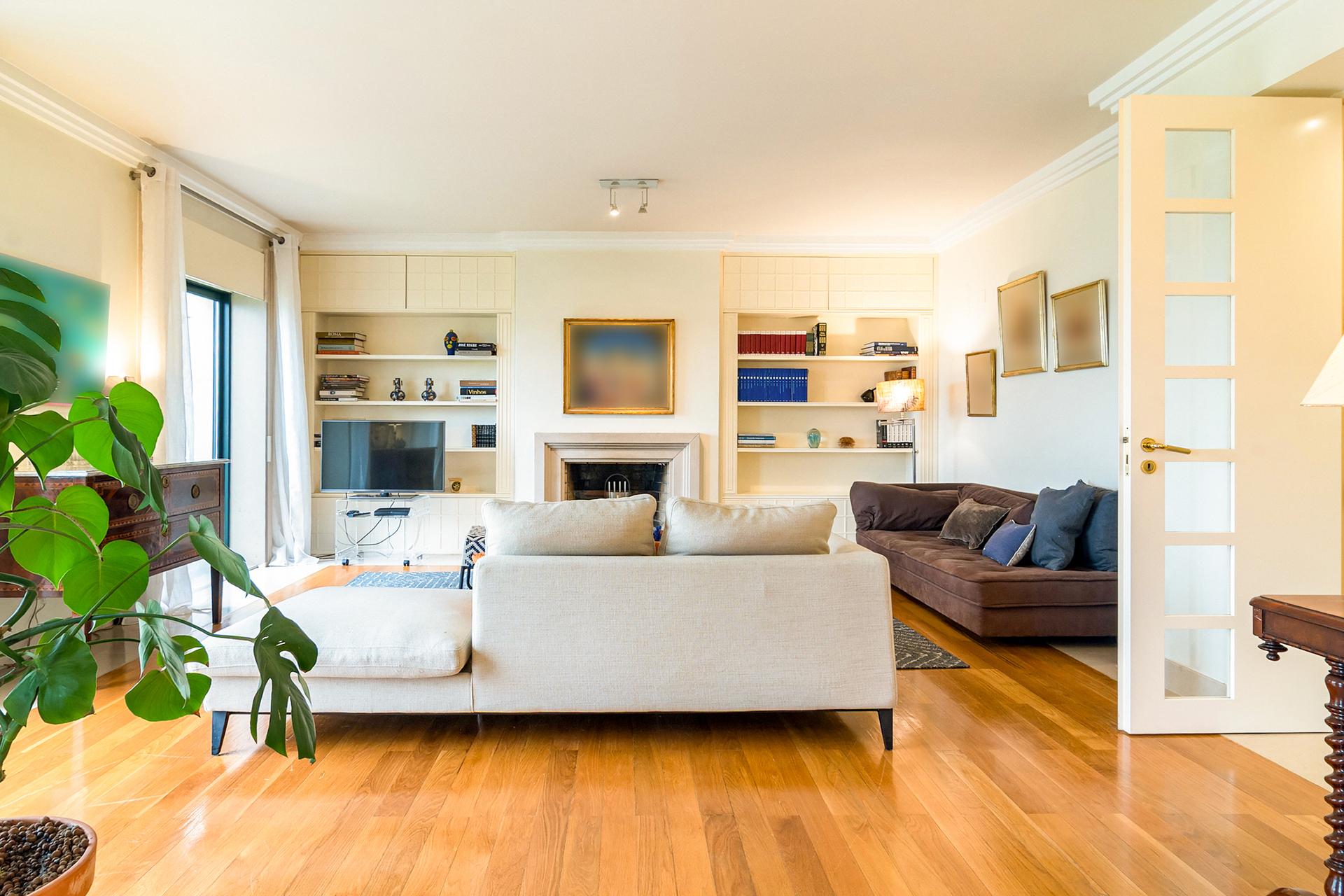 3-Bedroom Apartment in Graça, Lisboa — photograph 2