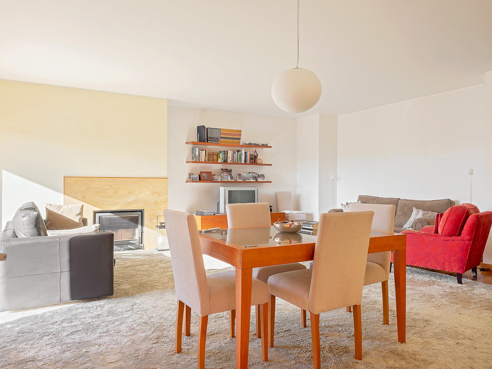3-Bedroom Apartment in Foz, Porto — photograph 3