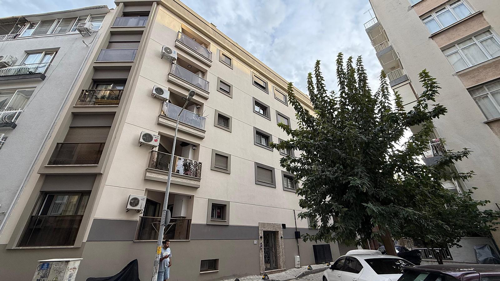 Apartments in Bahriye Üçok, Karşıyaka — photograph 2