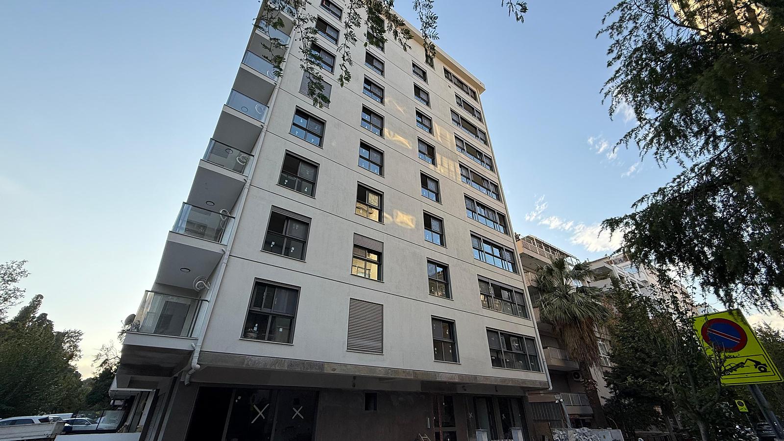 Apartments in Mimar Sinan, Konak — photograph 3